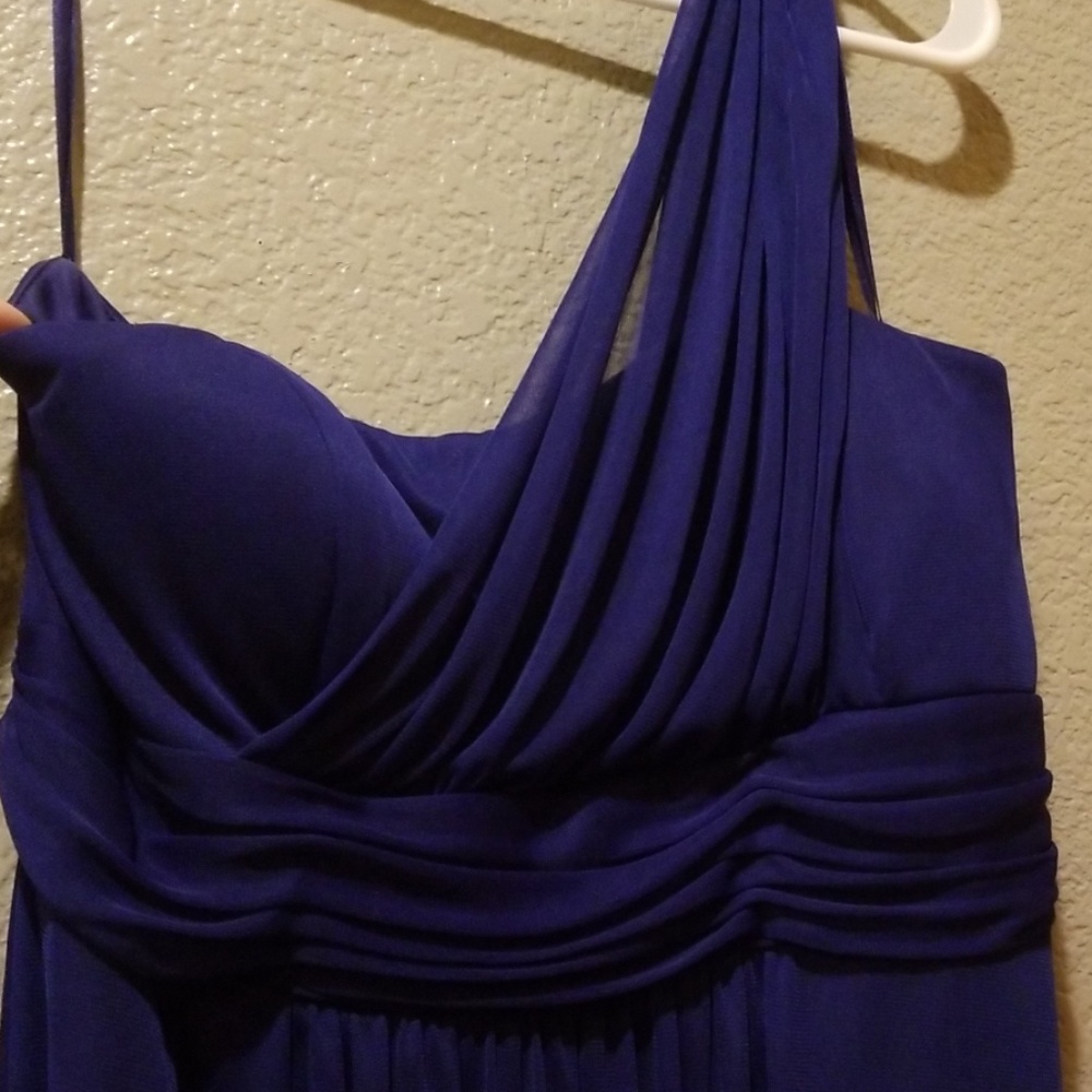 Dress - Picture 2 of 4